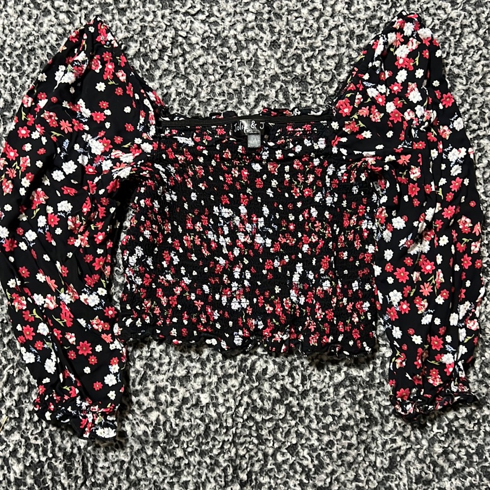 Jolie & Joy Crop Top| Size: M